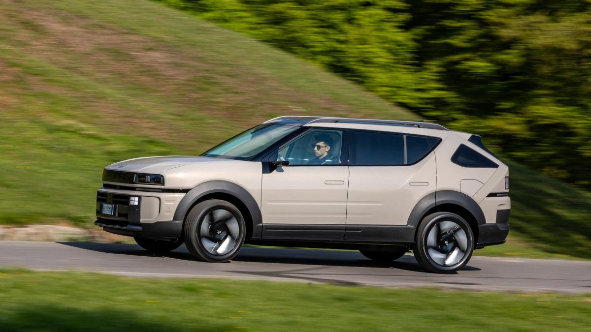 hyundai nexo come va il suv a idrogeno e dove si pu242 fare rifornimento da Gazzetta.it hyundai nexo come va il suv a idrogeno e dove si pu242 fare rifornimento