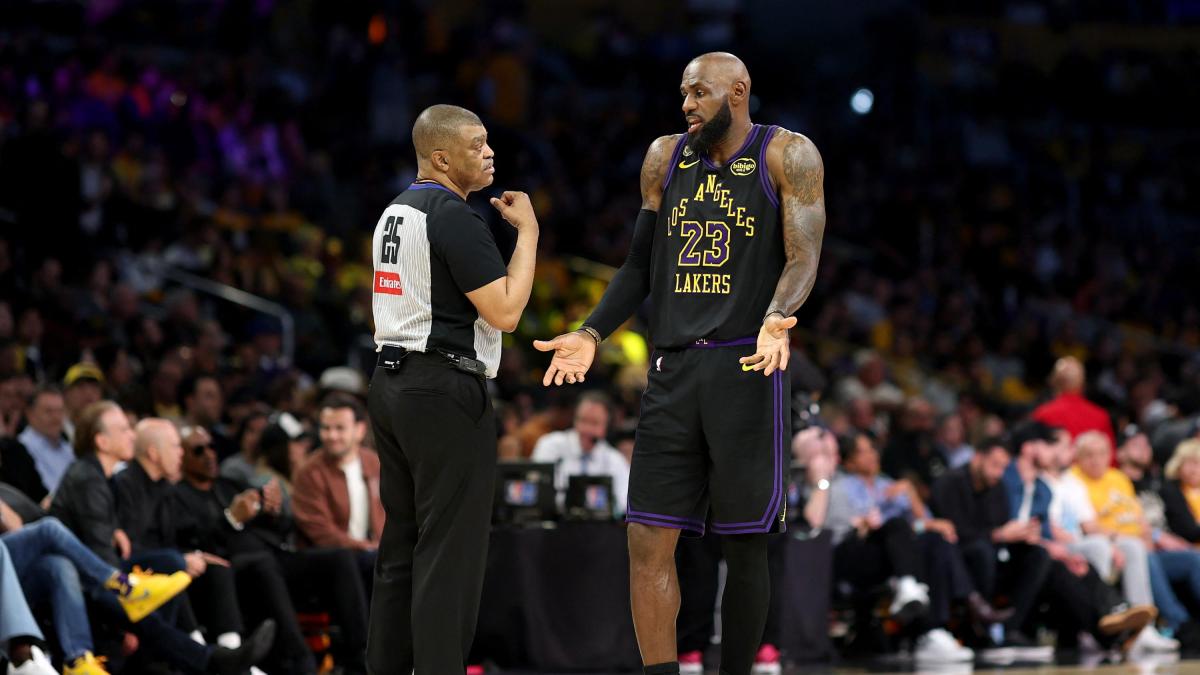 i giocatori danno i voti agli arbitri nba e la lega non apprezza da Gazzetta.it i giocatori danno i voti agli arbitri nba e la lega non apprezza