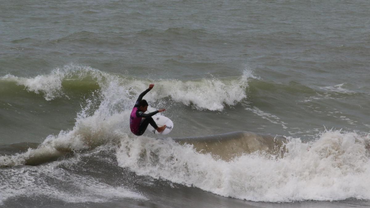 azzurrini tra le onde show in toscana con il grom search da Gazzetta.it azzurrini tra le onde show in toscana con il grom search