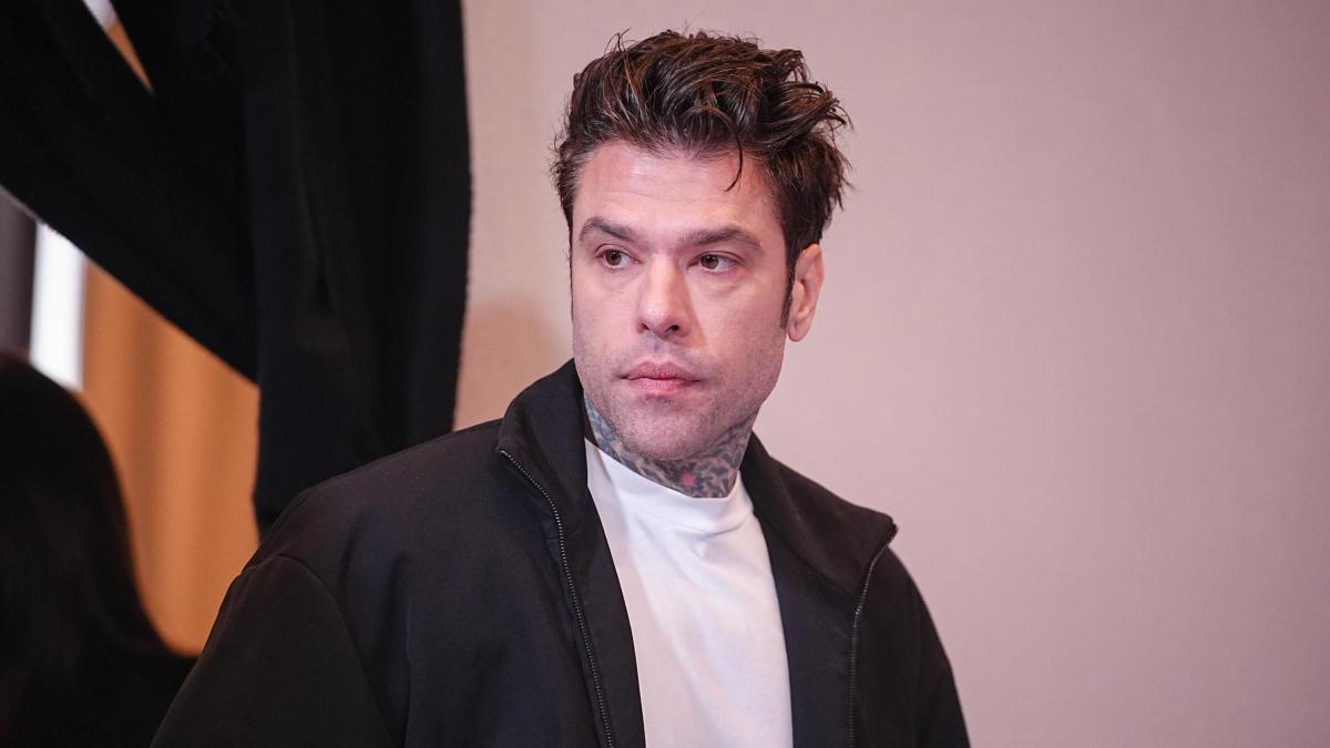fedez attacca piqu233 e la sua kings league fa soldi sfruttando le persone in cambio solo briciole da Gazzetta.it fedez attacca piqu233 e la sua kings league fa soldi sfruttando le persone in cambio solo briciole