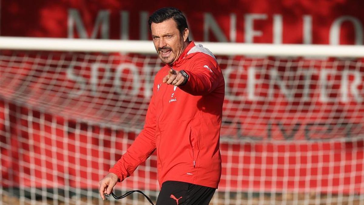 milan futuro oddo lascia con un anno di anticipo l u23 rossonera dovr224 trovare un nuovo allenatore