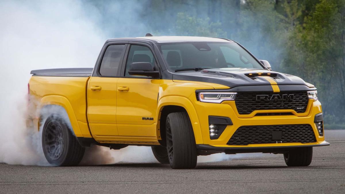 solo motori v8 per la gamma sportiva di ram e la srt rumble bee arriva a 787 cv da Gazzetta.it solo motori v8 per la gamma sportiva di ram e la srt rumble bee arriva a 787 cv