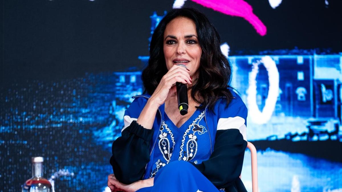 maria grazia cucinotta non ho la patente in 007 ho guidato un motoscafo