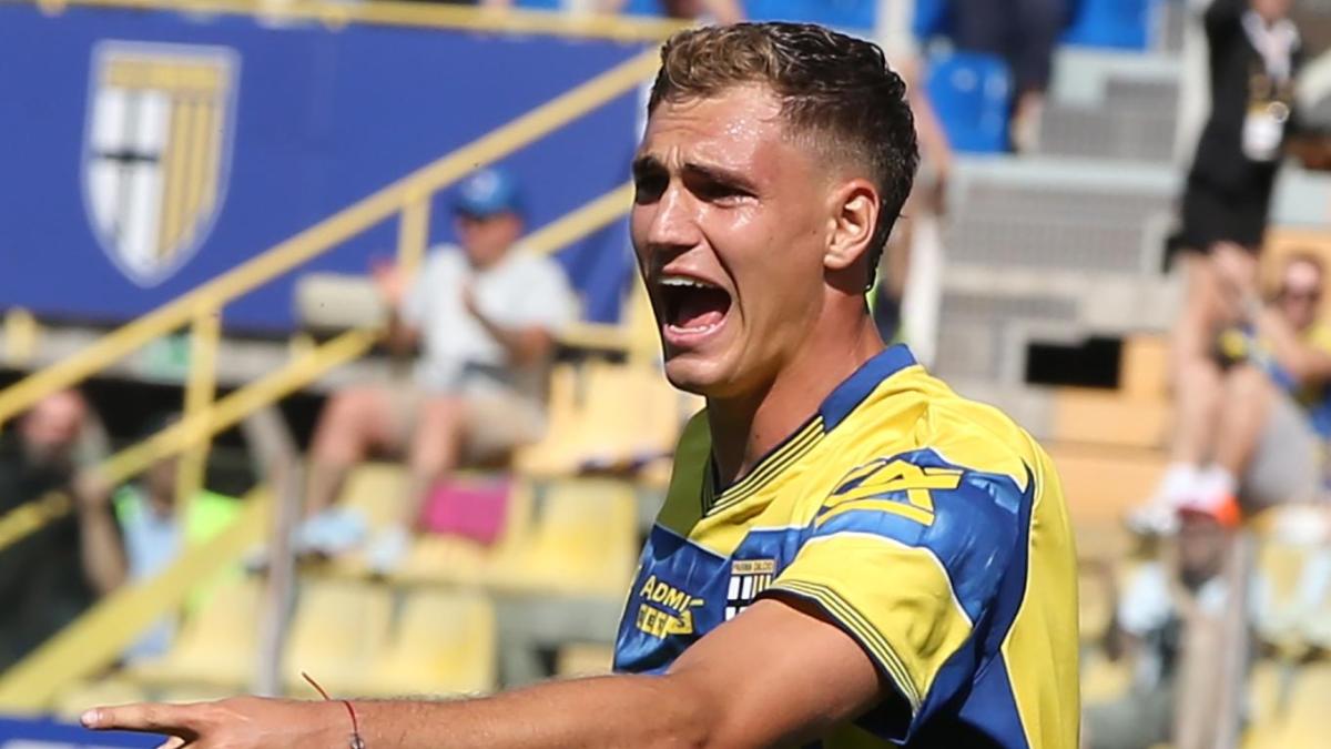 Parma-Sassuolo, le pagelle: Pellegrino implacabile (7), Che fatica Pinamonti (5,5)