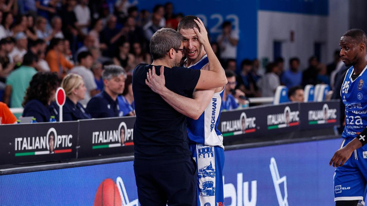 Ivanovic e Burnell dominano gara 5: Brescia supera Trieste. Ora semifinale contro Milano