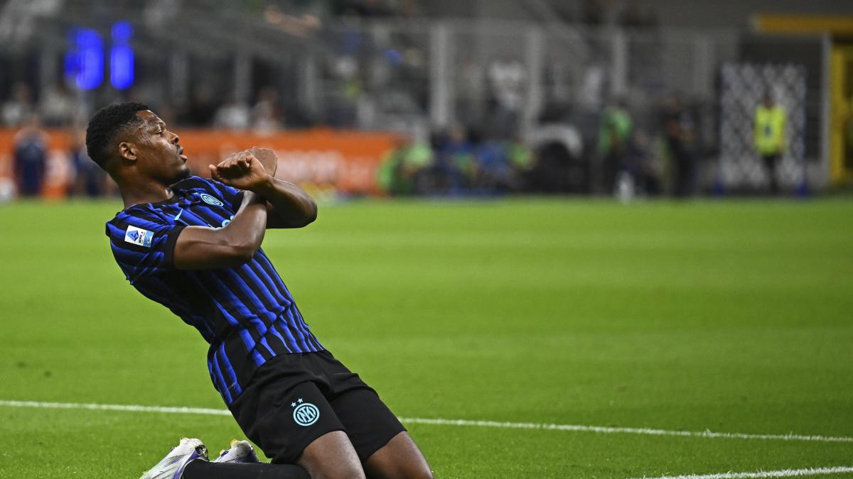 I gol al Barça, la poker face, l'esultanza: Dumfries in 5 momenti iconici