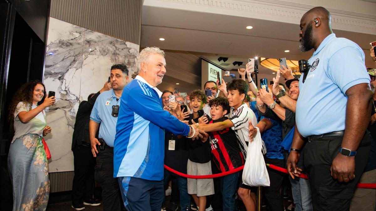 La Nazionale non c’è, ma gli azzurri sì: da Baggio a Vieri, le leggende abbracciano i tifosi a Toronto