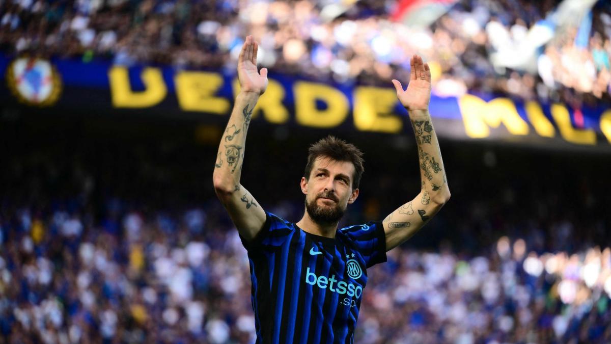 Acerbi svincolato, c'è il sondaggio del Genoa. Monza e Arabi