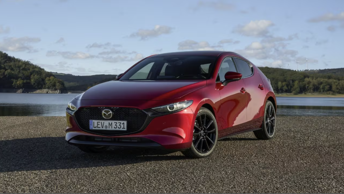 Mazda3 modello 2027: più sicurezza e nuovi allestimenti