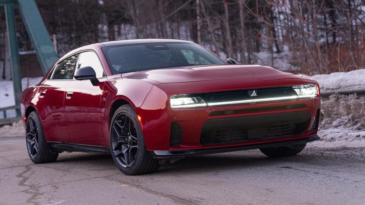 La Dodge Charger a benzina torna in Europa