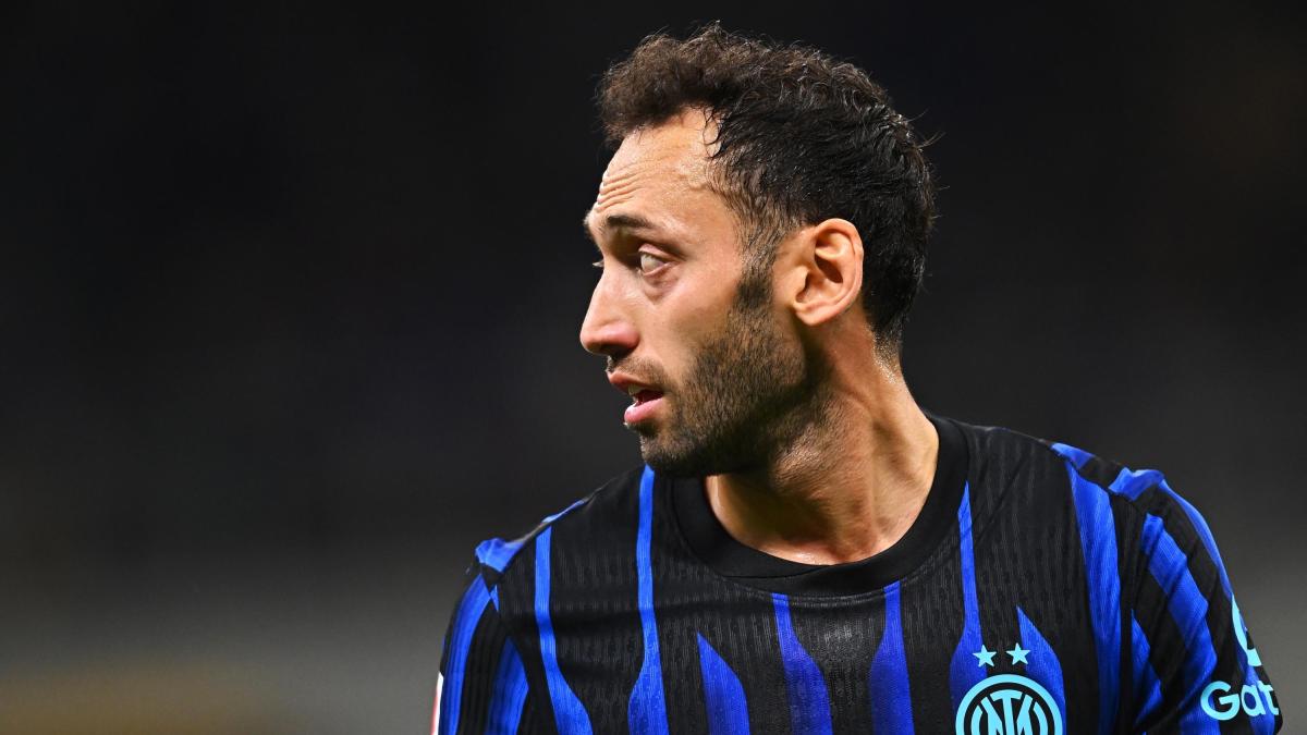 calha non rinnova ma resta all inter l ultimo ballo da leader in nerazzurro