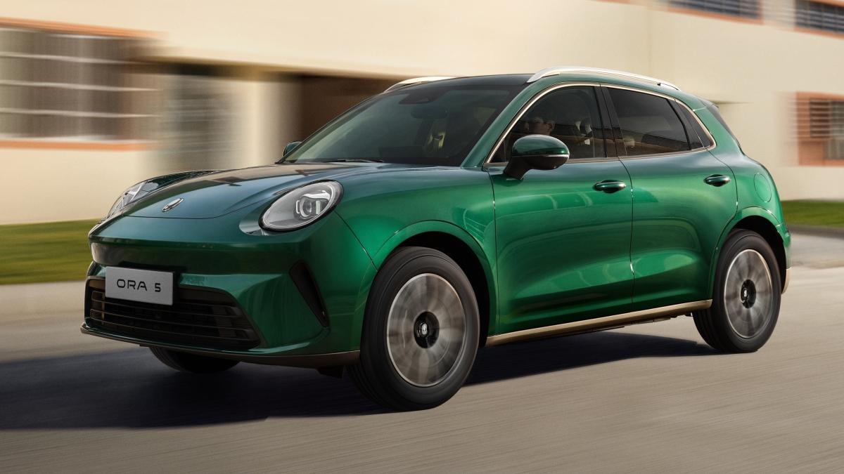 Gwm Ora 5 debutta in Italia: prezzi e allestimenti del Suv a benzina, ibrido ed elettrico