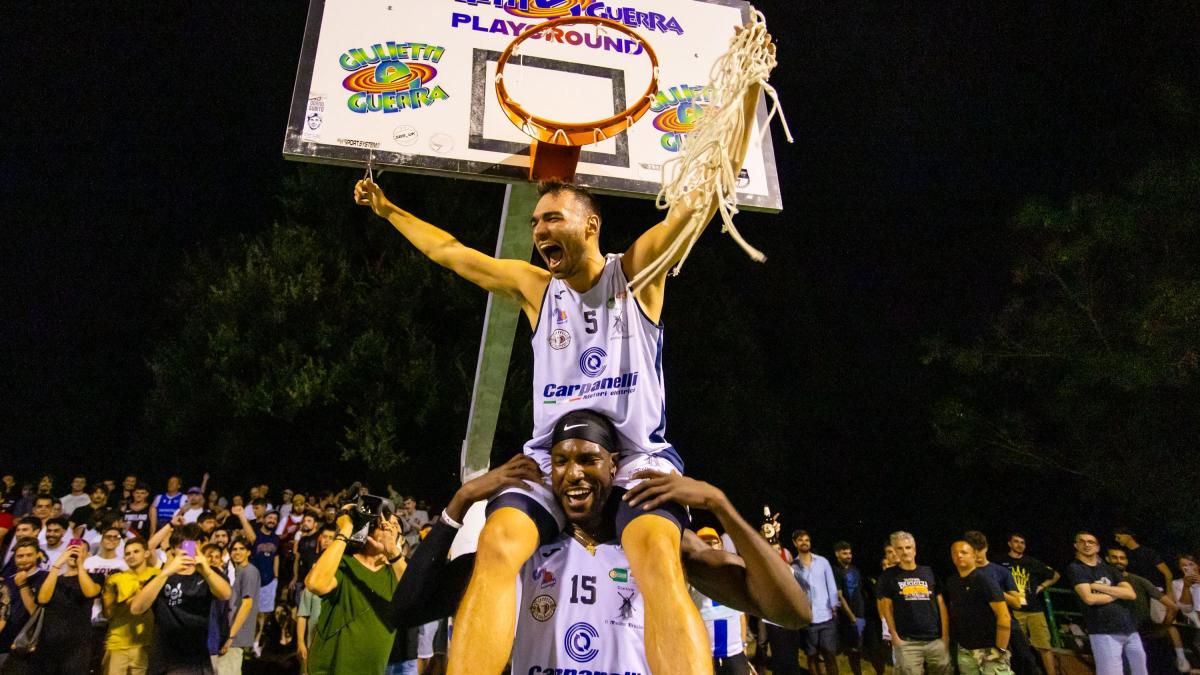 Stelle Nba, compagni di scuola e Lucio Dalla in un angolo: a