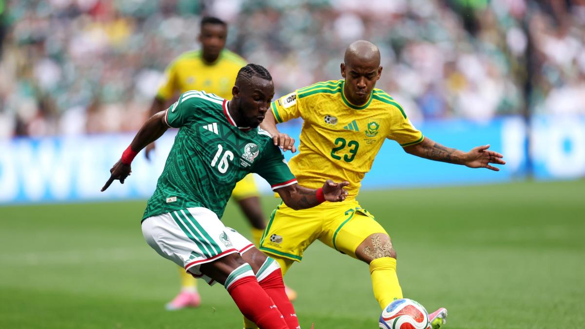 Messico-Sudafrica, le pagelle: Quinones il migliore (7,5). S