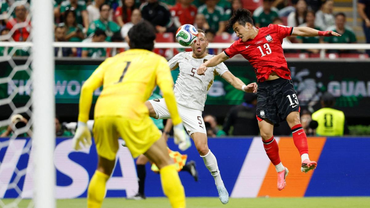 live sud corea r ceca 0 0 soucek da due passi colpisce male palla sul fondo da Gazzetta.it live sud corea r ceca 0 0 soucek da due passi colpisce male palla sul fondo