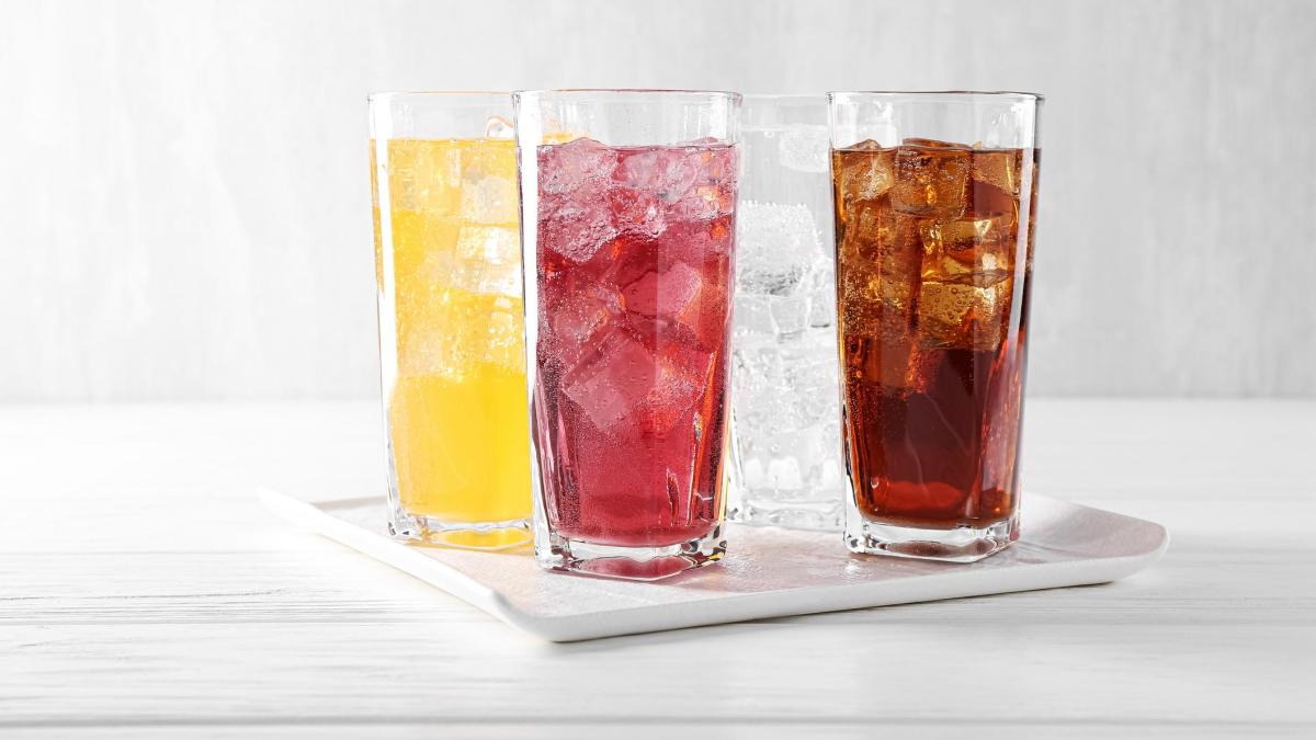 stick aromatizzanti per l acqua fanno bene sono davvero senza calorie risponde l esperto
