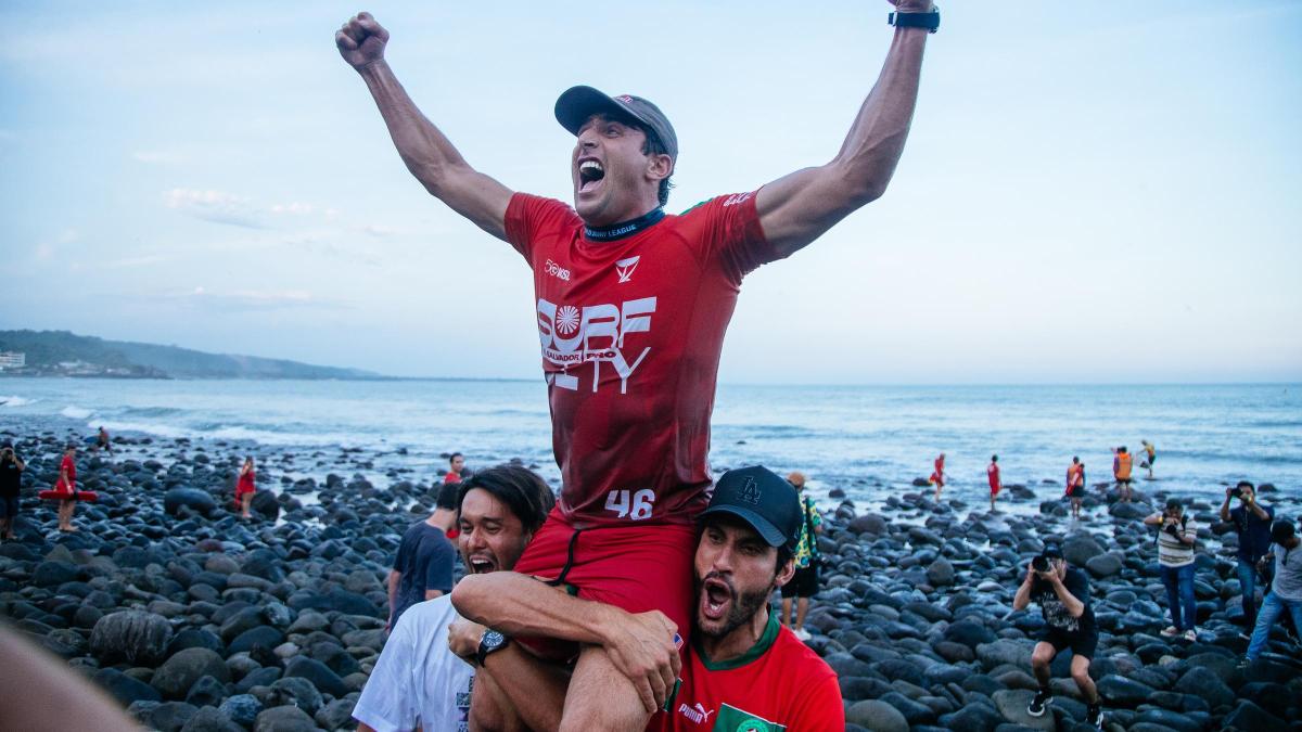 Fioravanti, sei nella storia! Leo batte Italo Ferreira e vince la sua prima tappa mondiale
