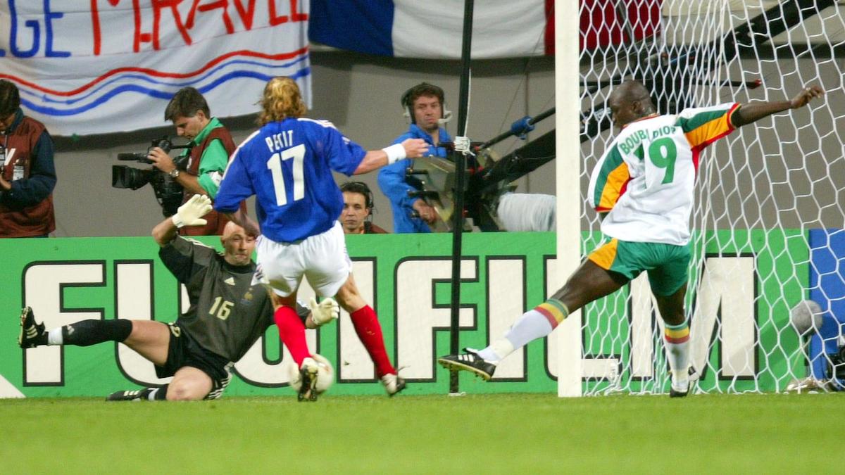 scrivete la storia cos236 il senegal di bruno metsu fece la festa alla francia campione del mondo da Gazzetta.it scrivete la storia cos236 il senegal di bruno metsu fece la festa alla francia campione del mondo