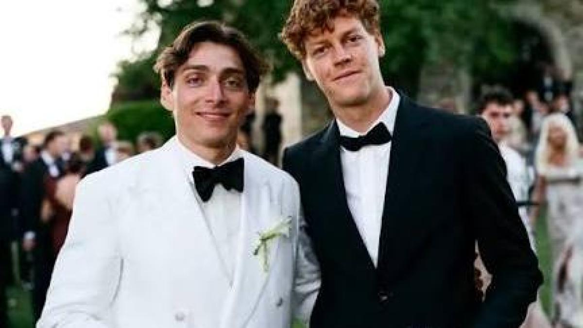 Sinner, iniziata l'operazione Wimbledon: Jannik a Londra dopo aver festeggiato lo sposo... Duplantis