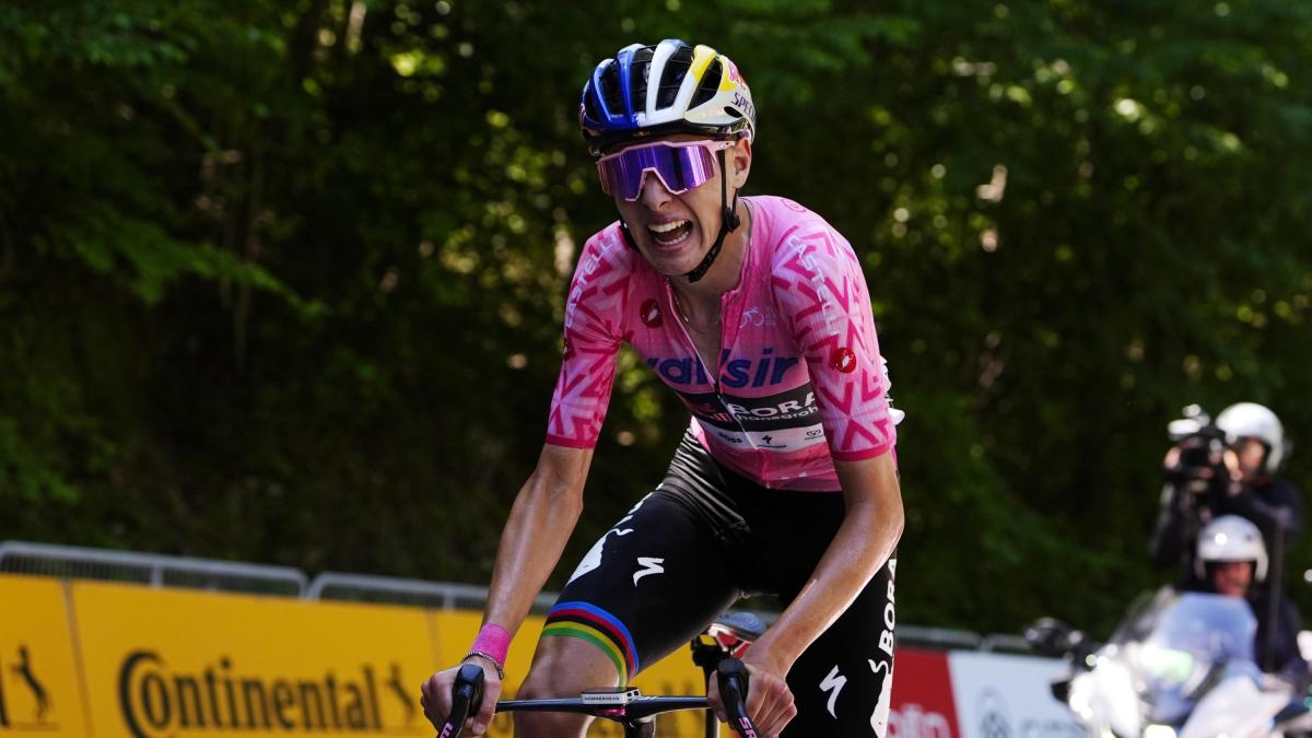 Giro Next Gen, tappa al francese Sparfel. Finn è terzo e rafforza la maglia rosa