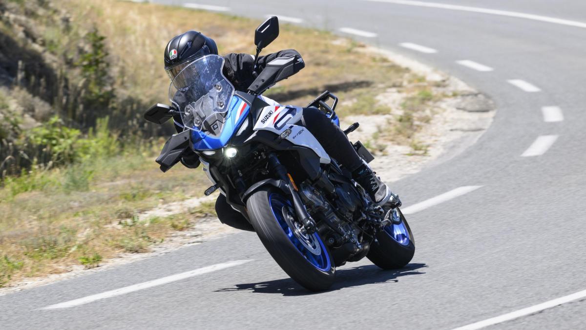 suzuki sv7 gx evolvere senza dimenticare il passato da Gazzetta.it suzuki sv7 gx evolvere senza dimenticare il passato