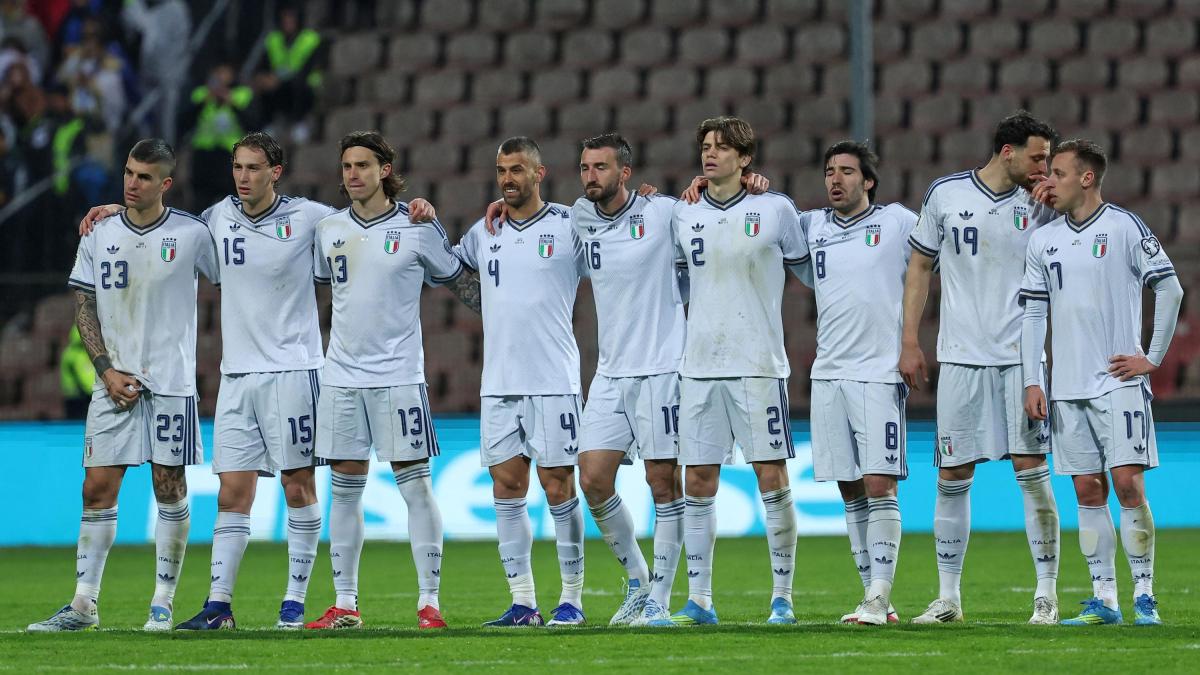 l italia guarda ma non crolla nel ranking 232 scesa al 14186 posto con la certezza di restare in top20 da Gazzetta.it l italia guarda ma non crolla nel ranking 232 scesa al 14186 posto con la certezza di restare in top20