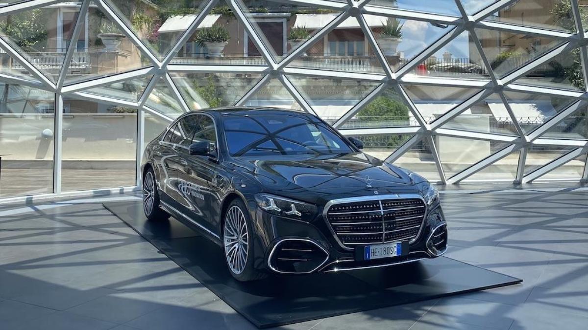 nuova mercedes classe s vista da vicino a roma da Gazzetta.it nuova mercedes classe s vista da vicino a roma