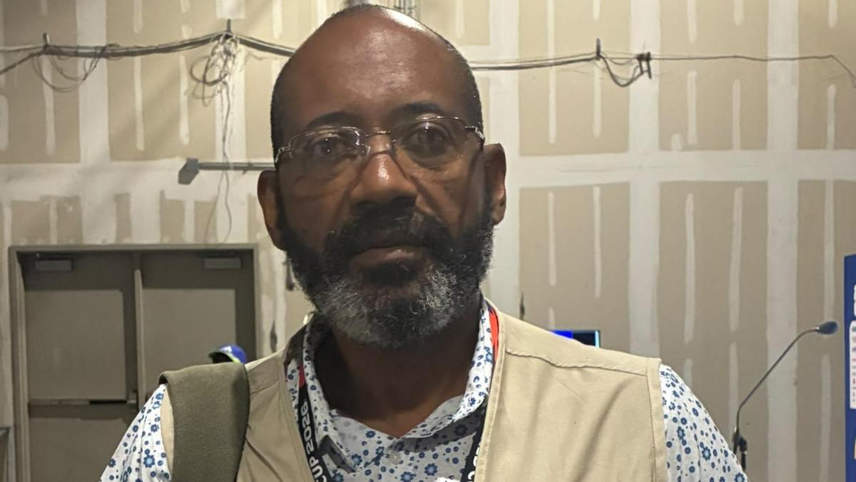 Le lacrime dei due giornalisti di Capo Verde: "Questa favola sarà studiata nelle scuole"