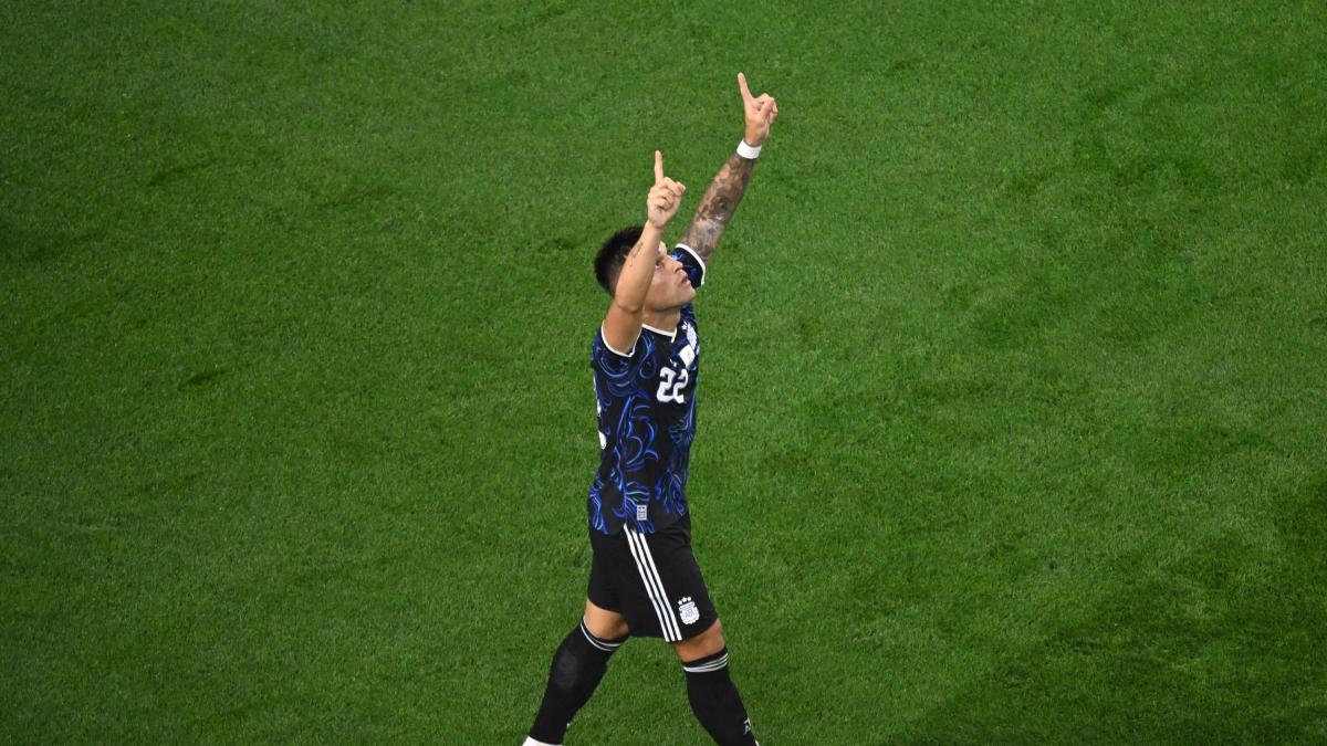 argentina ad affiancare messi ci sar224 ancora lautaro la coppia d oro di scaloni