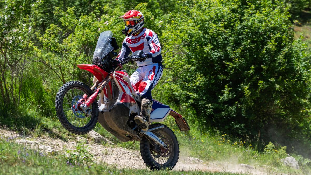 honda crf 450 rx rally come va la nuova regina del deserto da Gazzetta.it honda crf 450 rx rally come va la nuova regina del deserto