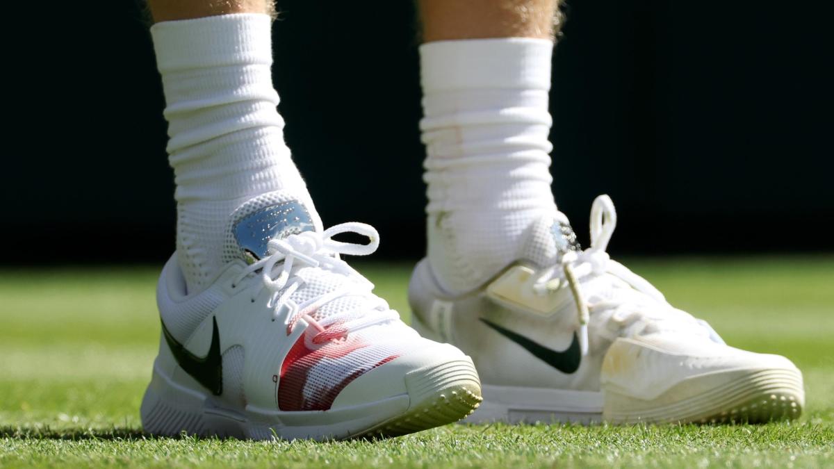 la volpe e la scarpa rossa sinner a wimbledon ci fa spaventare