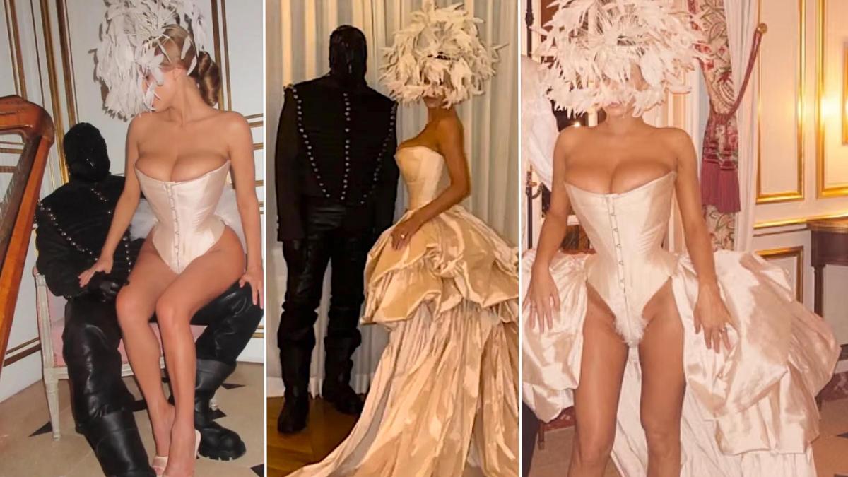 Bianca Censori a Versailles: corpetto lucido e piume per il compleanno di Kanye West