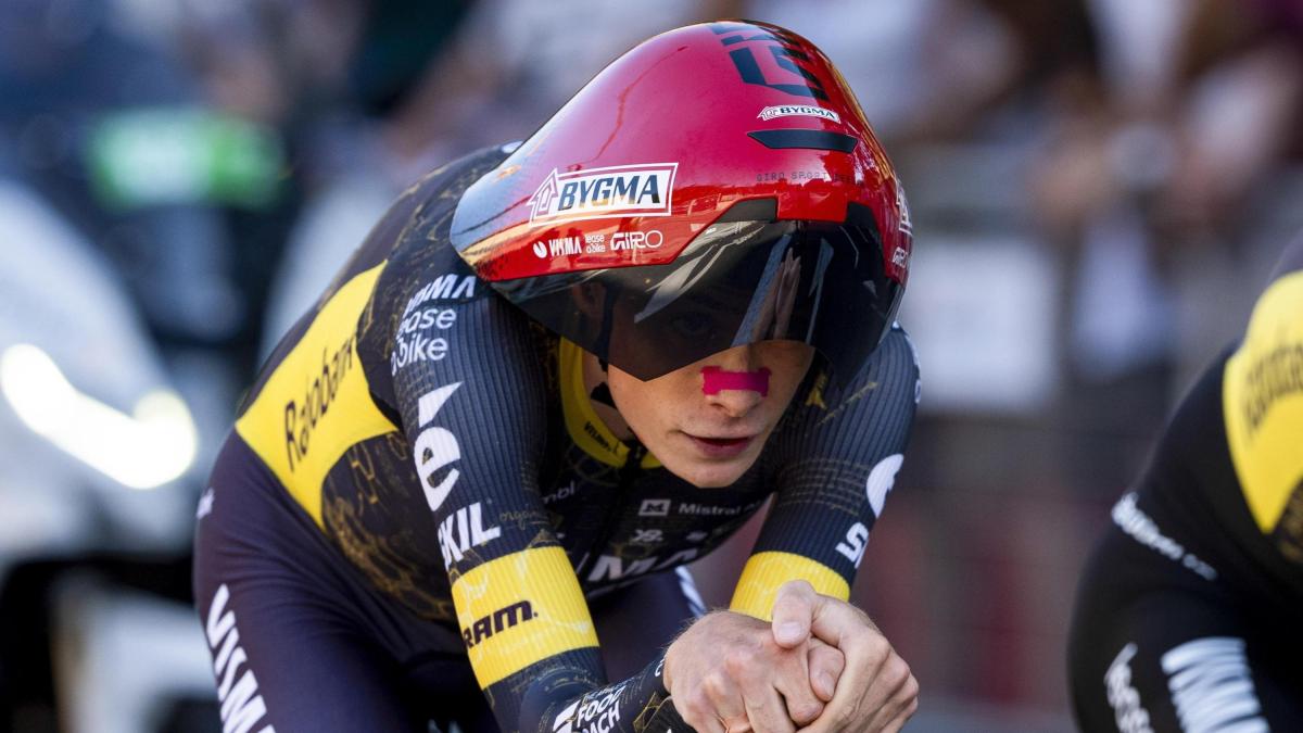 dalla coda di lemond al becco di vingegaard la lotta contro il tempo passa dai caschi da Gazzetta.it dalla coda di lemond al becco di vingegaard la lotta contro il tempo passa dai caschi