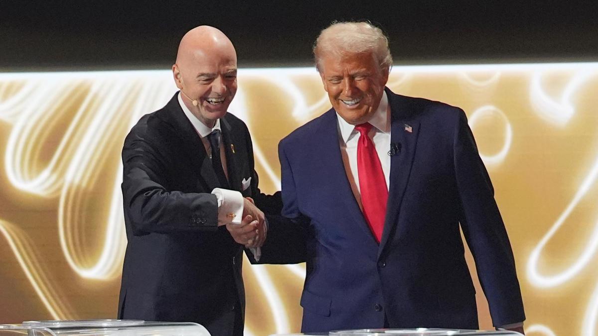 Errori arbitrali, sospetti, l'accondiscendenza della Fifa: Trump ha scombinato le carte a Infantino