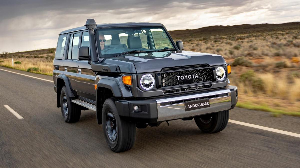ecco come toyota landcruiser 70 232 diventato euro 6d senza l ibrido da Gazzetta.it ecco come toyota landcruiser 70 232 diventato euro 6d senza l ibrido