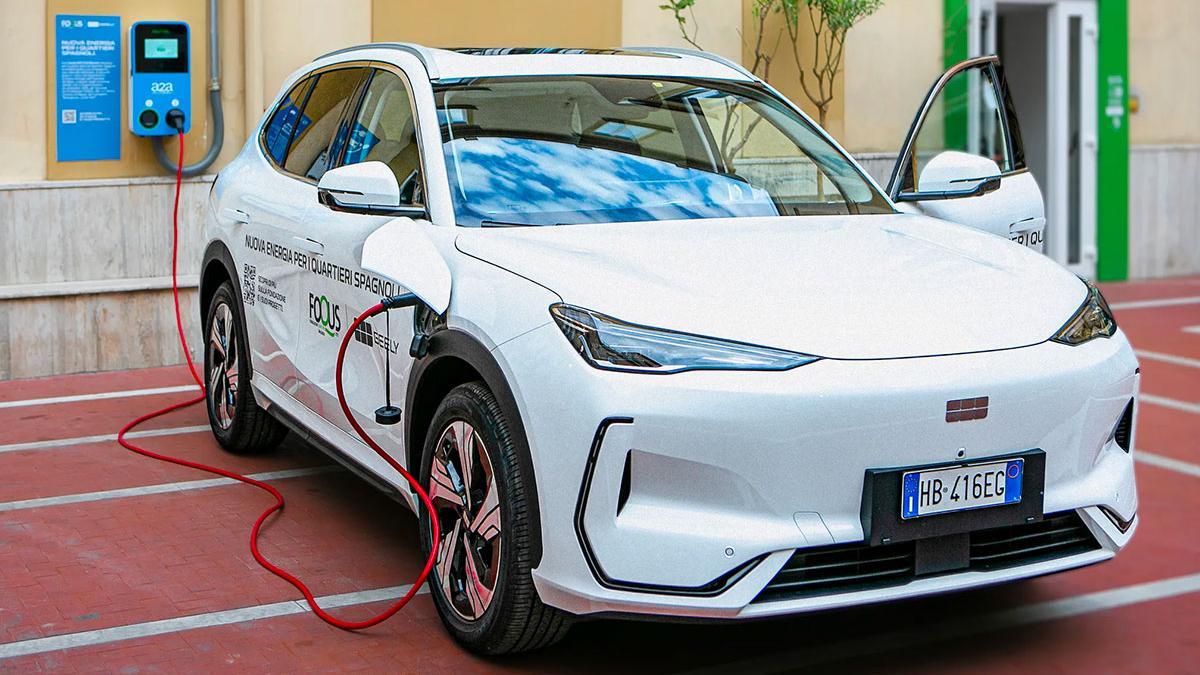 geely il primo anno in italia 232 festa di solidariet224 ai quartieri spagnoli da Gazzetta.it geely il primo anno in italia 232 festa di solidariet224 ai quartieri spagnoli