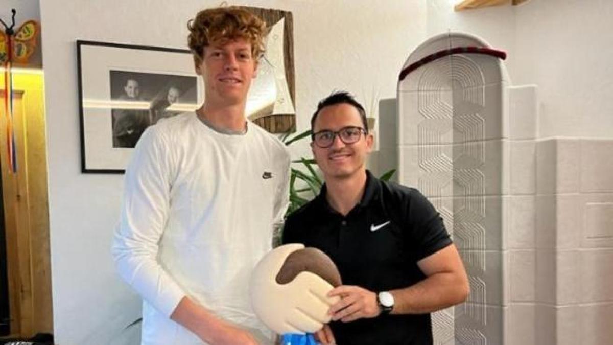 amico confidente consigliere a sostenere jannik a wimbledon 232 arrivato il fratello mark da Gazzetta.it amico confidente consigliere a sostenere jannik a wimbledon 232 arrivato il fratello mark