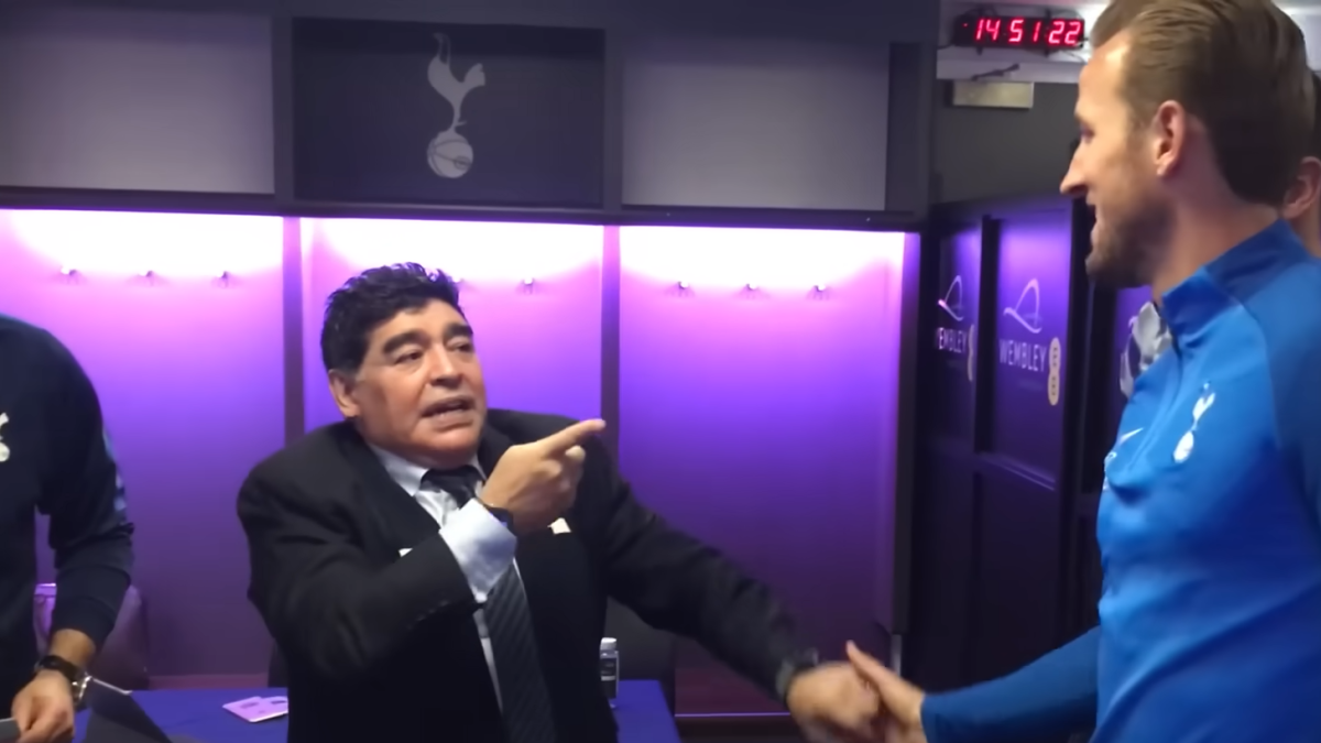 quando maradona insegnava a kane ecco come devi calciare da Gazzetta.it quando maradona insegnava a kane ecco come devi calciare