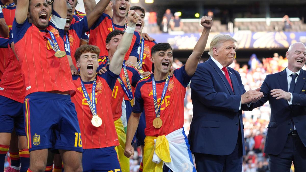 veltroni un mondiale politicizzato e irritante che ha tolto la poesia al calcio da Gazzetta.it veltroni un mondiale politicizzato e irritante che ha tolto la poesia al calcio