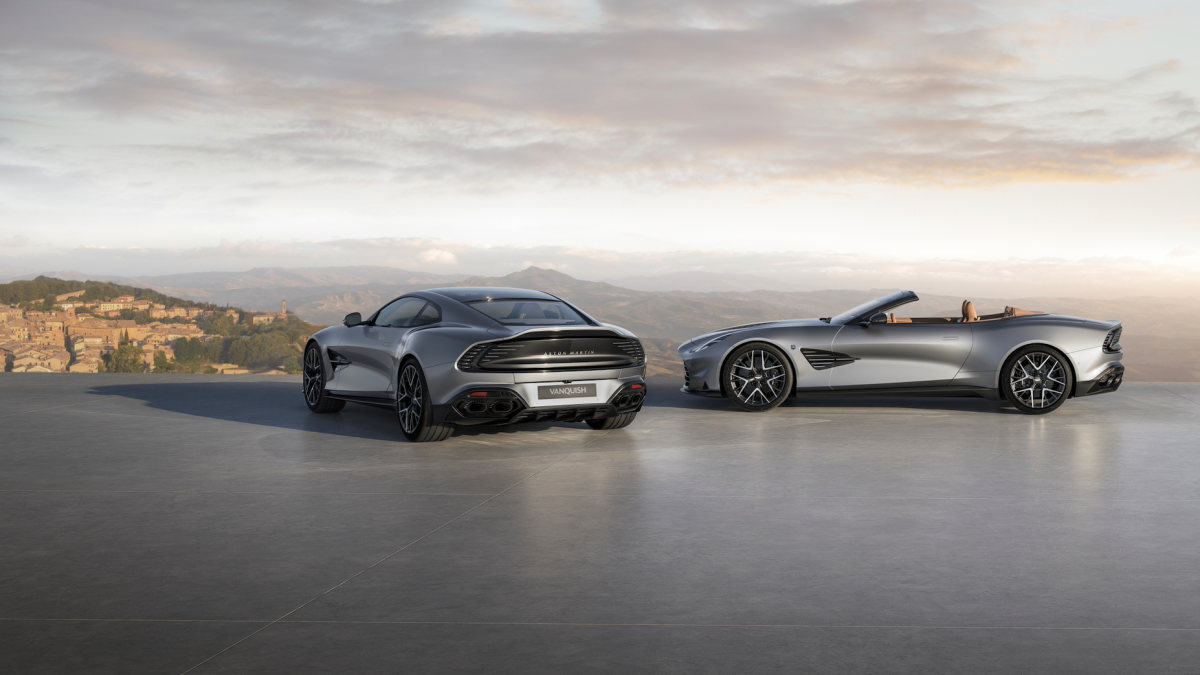 aston martin vanquish 25 la serie limitata celebrativa in versione coup233 e cabriolet