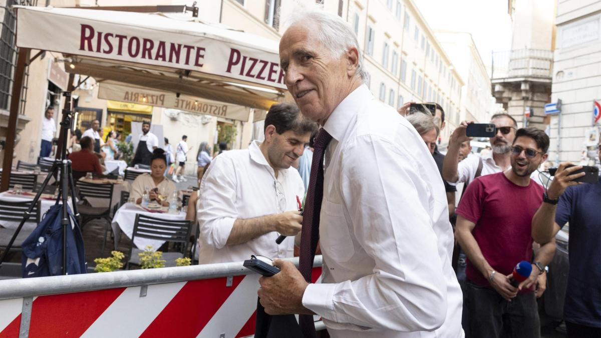 live chi sar224 il ct dell italia oggi maldini e malag242 a milano per l assemblea di lega da Gazzetta.it live chi sar224 il ct dell italia oggi maldini e malag242 a milano per l assemblea di lega