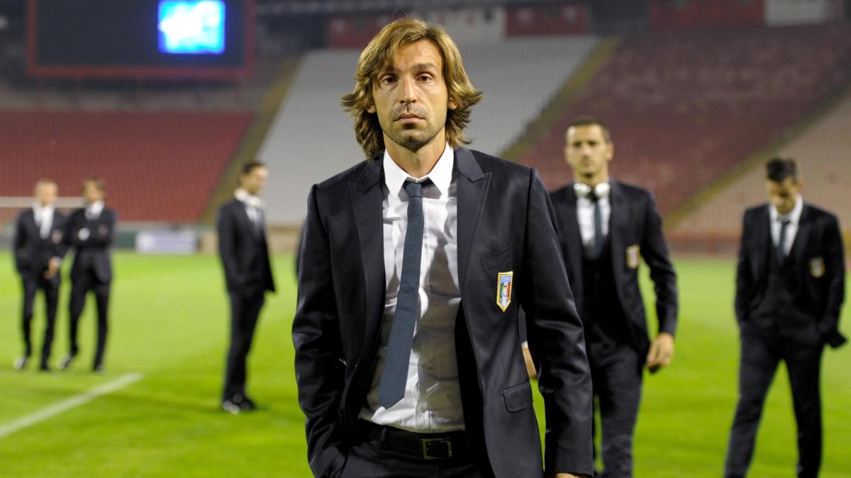 Il viaggio a Mosca e pubblicità alle scommesse: Pirlo e il caso Russia, ora Malagò riflette sulla firma