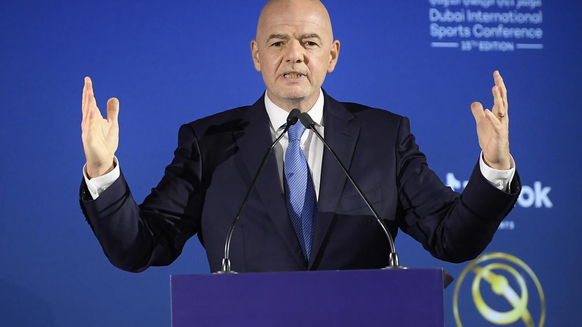 infantino e la lettera al miele trump ha comandato
