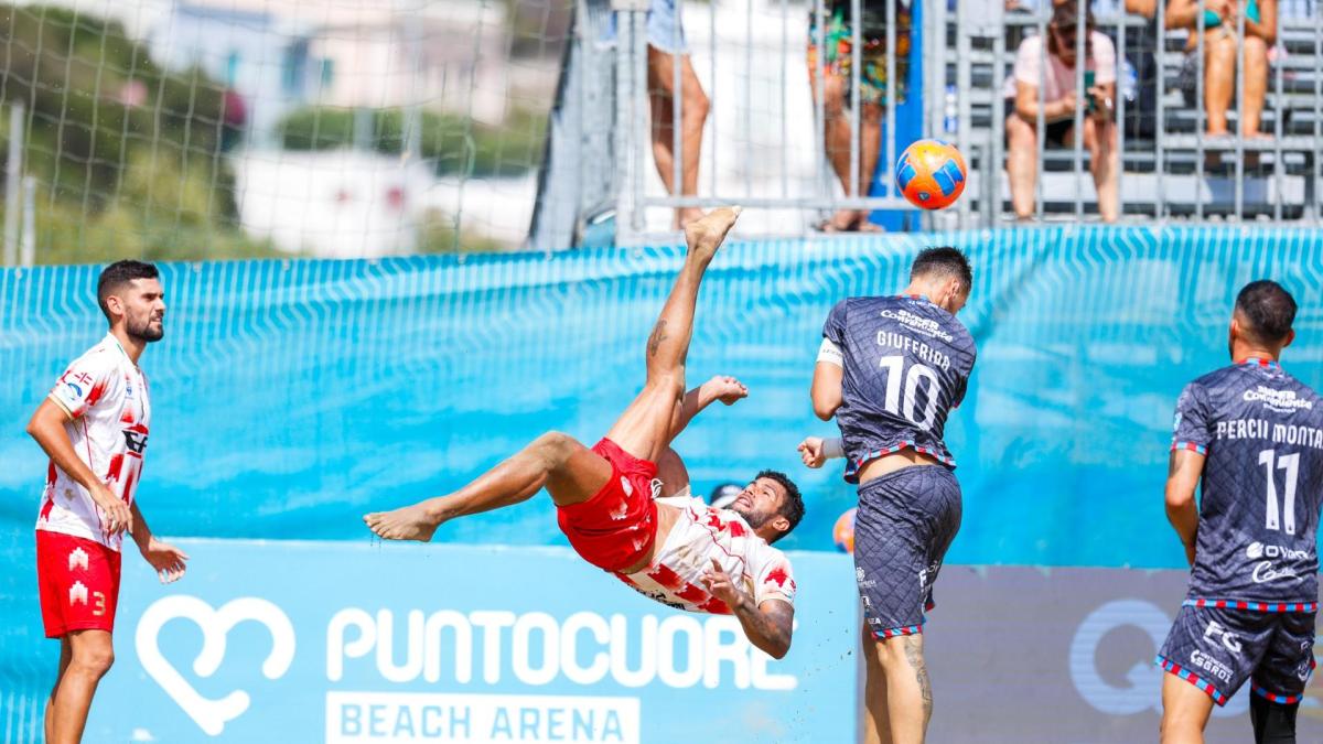 Il grande show sulla sabbia di Scoglitti: tutto pronto per la Final Eight di Serie A Beach Soccer