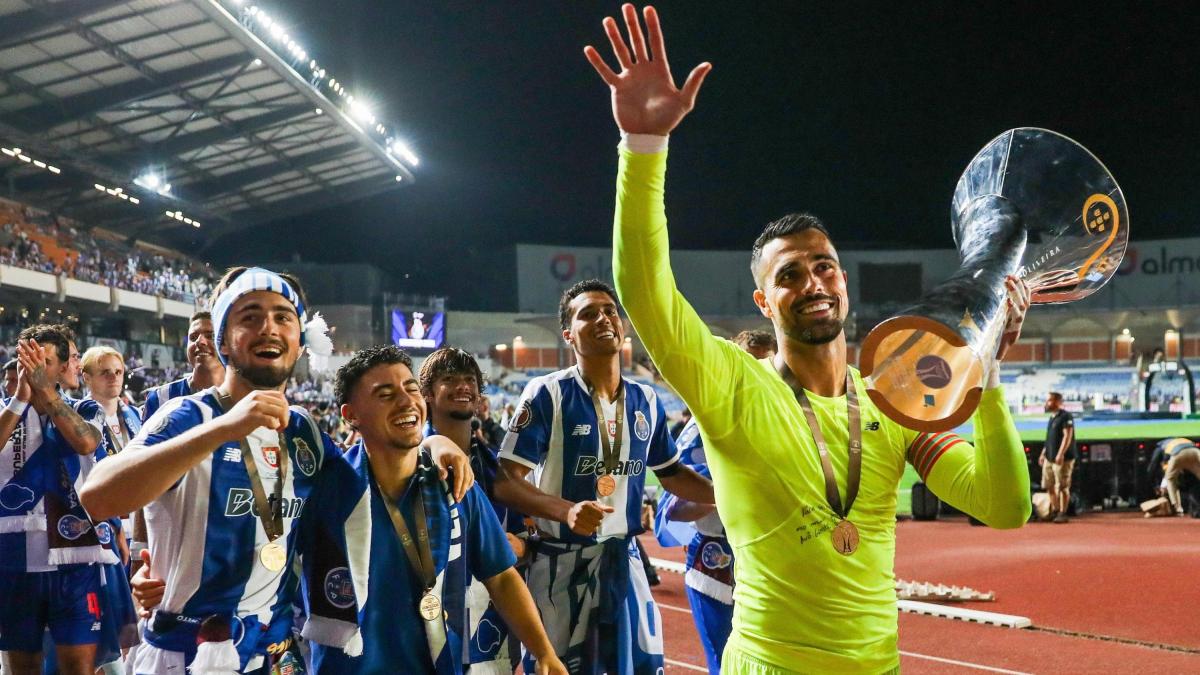 Il Porto vince la Supercoppa e sorpassa il Benfica: 88 trofei a 87. E Farioli provoca...