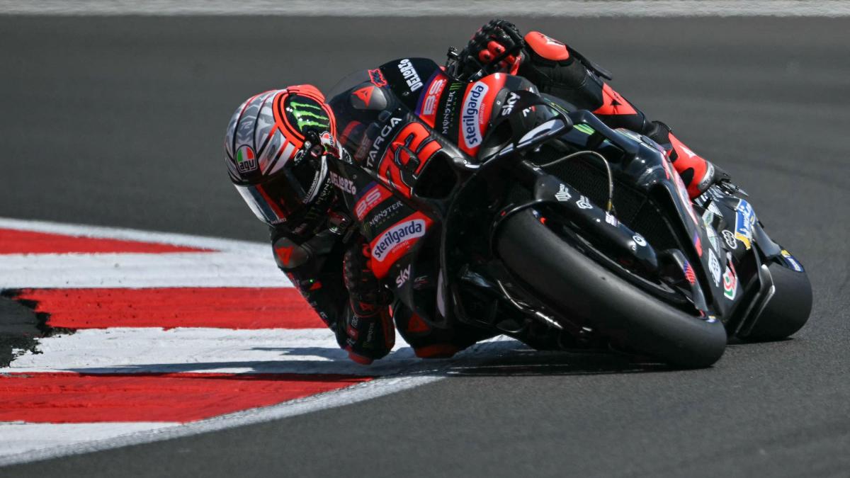 aragon bezzecchi vola nelle pre qualifiche subito dietro alex e marc marquez bagnaia lontano