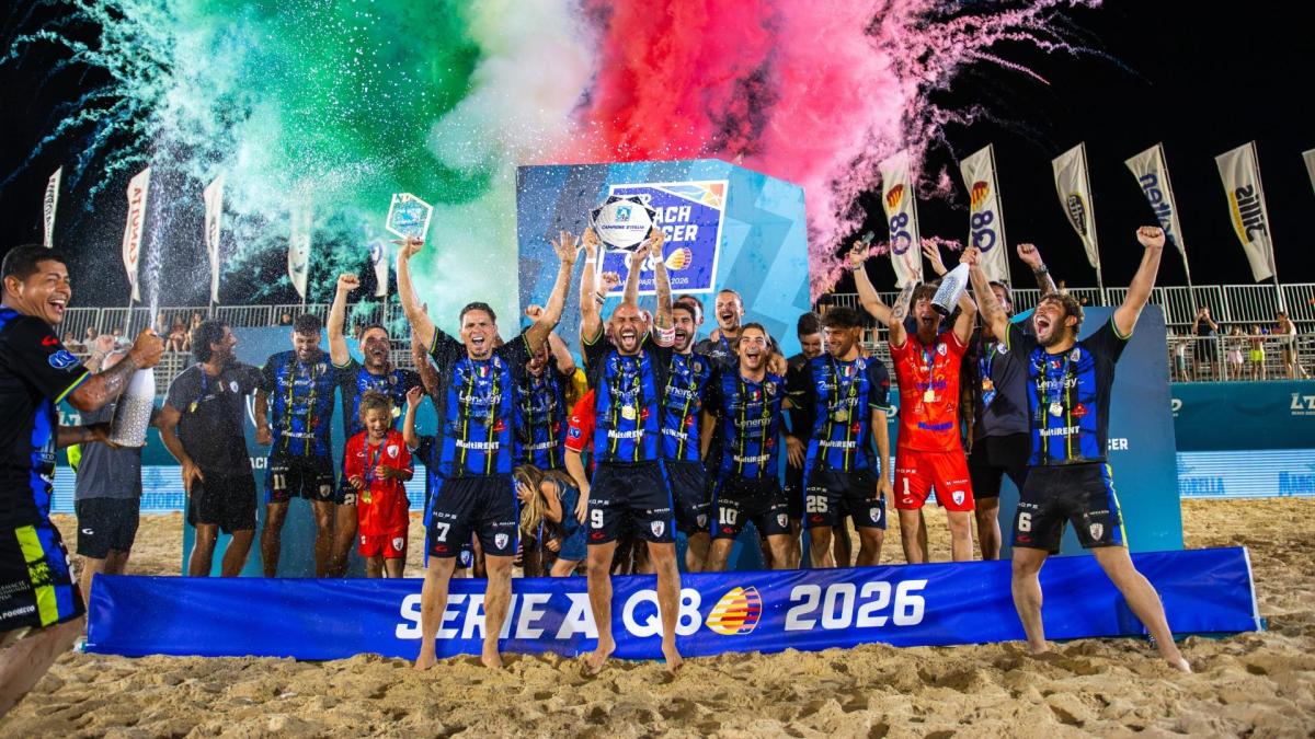 Beach Soccer, Lenergy Pisa balla ancora sul trono d’Italia. Velletri e Viareggio completano la festa