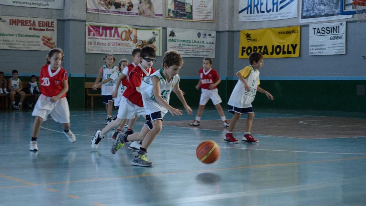 Matteo Sioli e il suo passato nel basket: "Era veloce e con le braccia lunghe già da ragazzino"