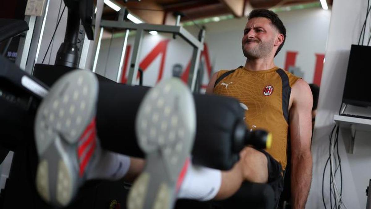 gimenez in uscita lui apre alla partenza e il milan accetta anche il prestito da Gazzetta.it gimenez in uscita lui apre alla partenza e il milan accetta anche il prestito