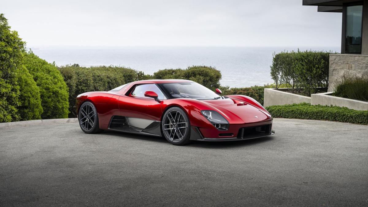 mclaren mcl 6gt supersportiva leggera col cambio manuale da Gazzetta.it mclaren mcl 6gt supersportiva leggera col cambio manuale